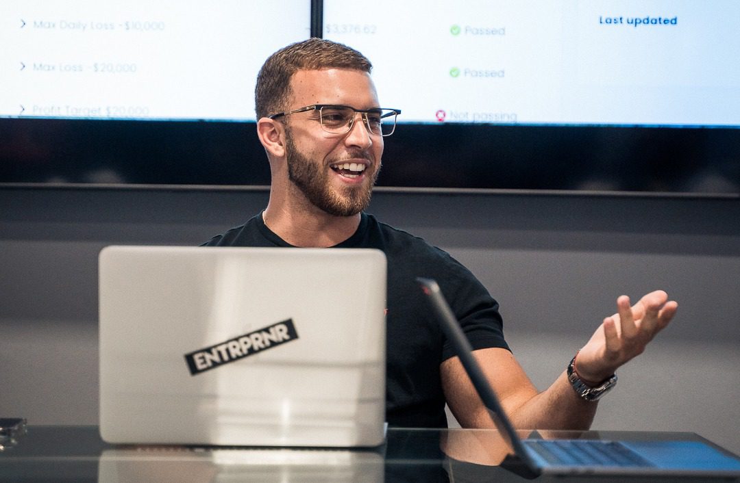 De vender donas a ser un referente del trading la historia de Alex