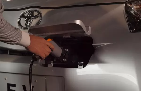 Toyota invertirá US$ 13.500 millones en el desarrollo de baterías y planea reducir su costo en un 30%