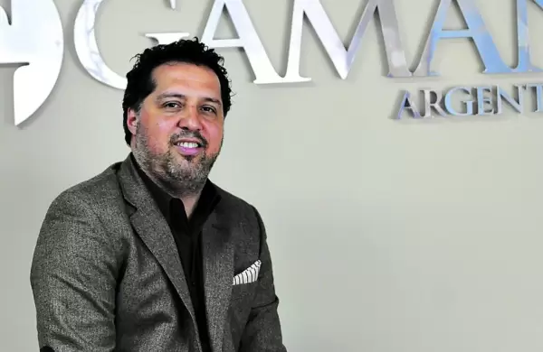 De vendedor ambulante a nmero uno: la historia de superacin detrs del Grupo Gaman