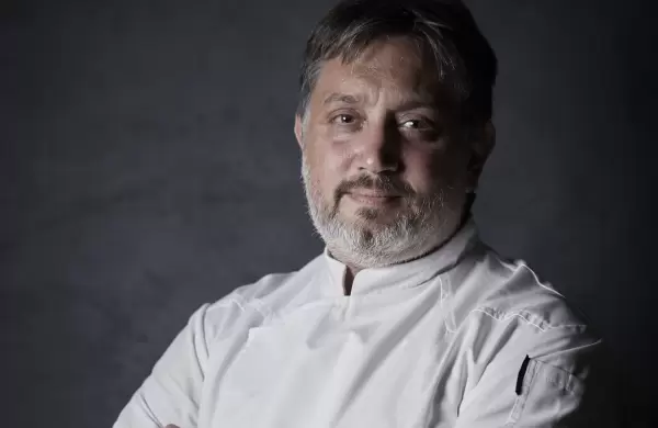 De Bellas Artes a crear un atelier de bombones: Rodrigo Bauni y la apuesta por el chocolate orgánico