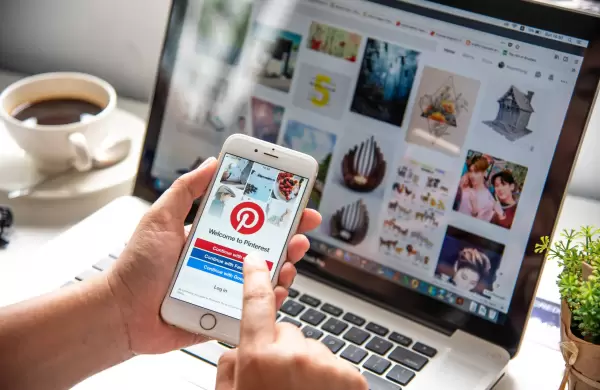 Quin es la influencer que demanda a Pinterest y por qu