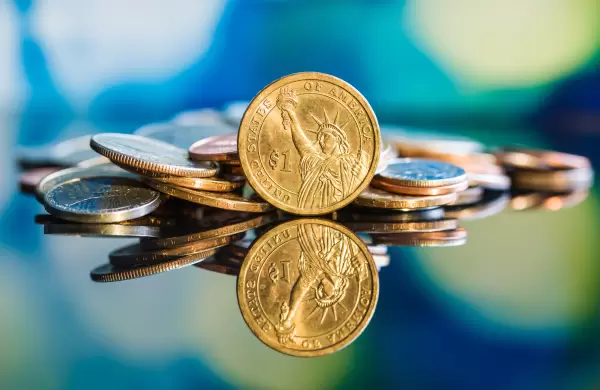 Antes que en la inflacin, la expansin monetaria se sentir en el dlar y en las tasas