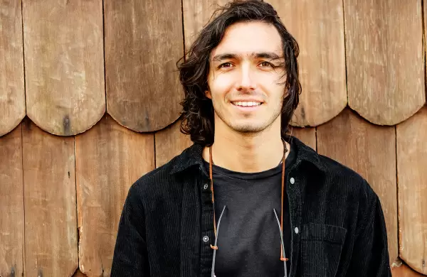 Fundó una línea ecofriendly de anteojos y ya tiene presencia en Estados Unidos y Europa