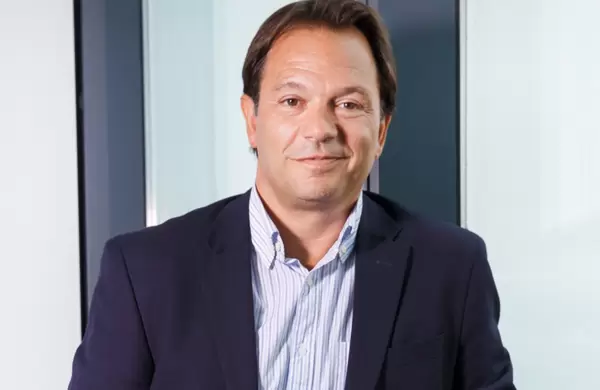 Desde su primer trabajo hasta hoy:  as fue el recorrido de Gastn Schisano hasta convertirse en Gerente General de BBVA Seguros