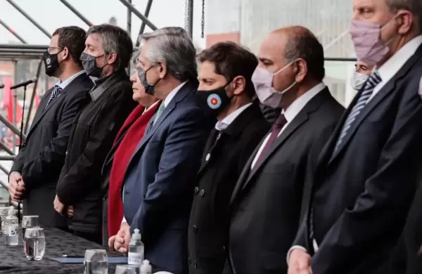 La receta del Gobierno para llegar a noviembre: emitir y pagarle al FMI