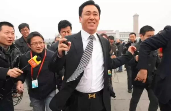 La fabulosa cifra que cobró el fundador de Evergrande a pesar de la decadencia de su empresa