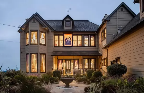 Ahora, es posible pasar una noche en la casa de la película Scream solo por US$ 5