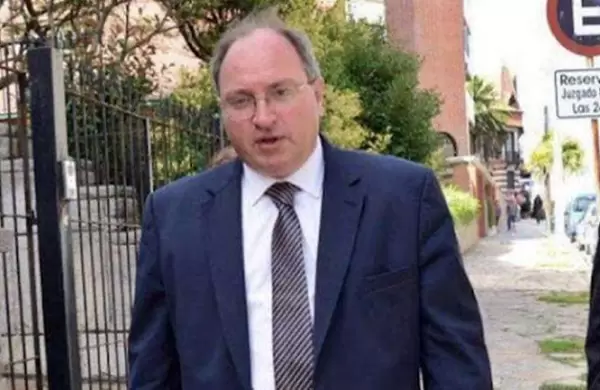 Quién es el juez que llamó a indagatoria a Mauricio Macri y que reprobó los exámenes