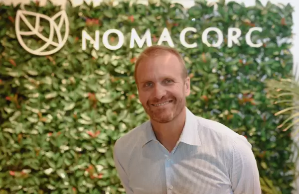 Primavera sustentable: naranjos, blancos, tintos y vermouths tapados con conciencia ambiental