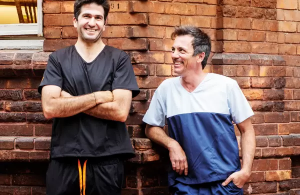 Facturan ms de $ 100 millones fabricando ropa para mdicos y se preparan para exportar