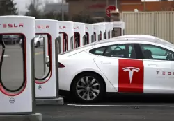 Con 50.000 nuevos Tesla, Uber se asocia con Hertz para electrificar su red de transporte