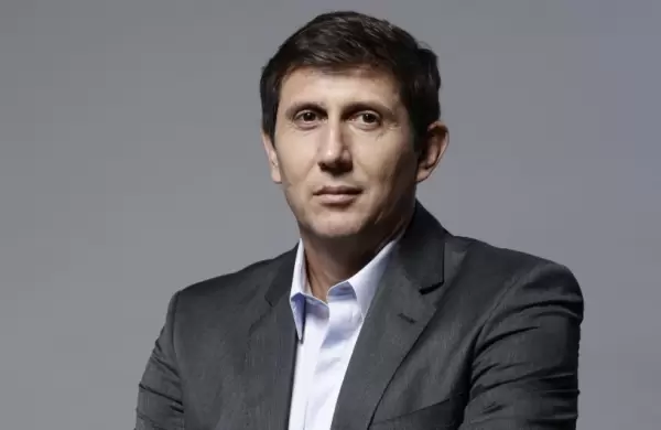 Qu empresa contrat a Juan Pablo Varsky para que sea su embajador en Amrica Latina