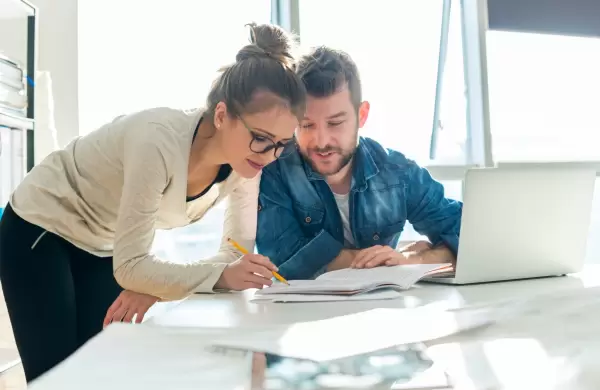 Cuáles son las cinco carreras que más demandan el uso de inglés