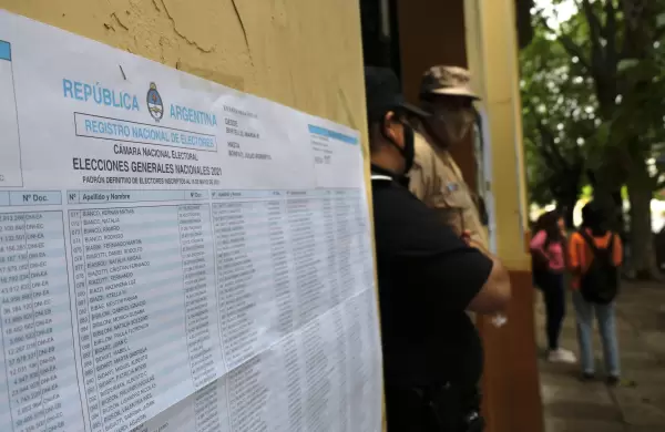 Comenzaron las elecciones legislativas en todo el país