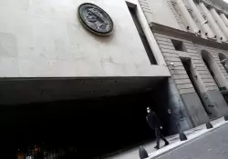 Sube la Bolsa y baja el riesgo pas: la respuesta del mercado a la derrota del oficialismo