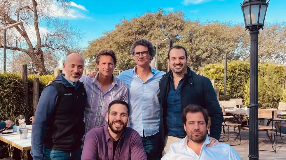 El equipo de Newtopia VC con David Nalbandian