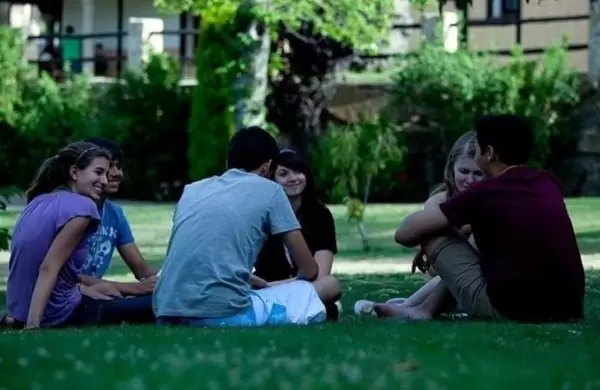 La Argentina, uno de los países del mundo con mayor cantidad de jóvenes "Ni-Ni" : ni estudian ni trabajan