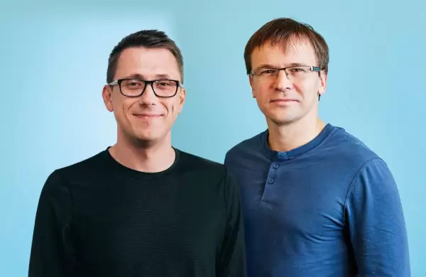 Se hicieron multimillonarios gracias a los errores gramaticales de la gente: Cómo lo lograron