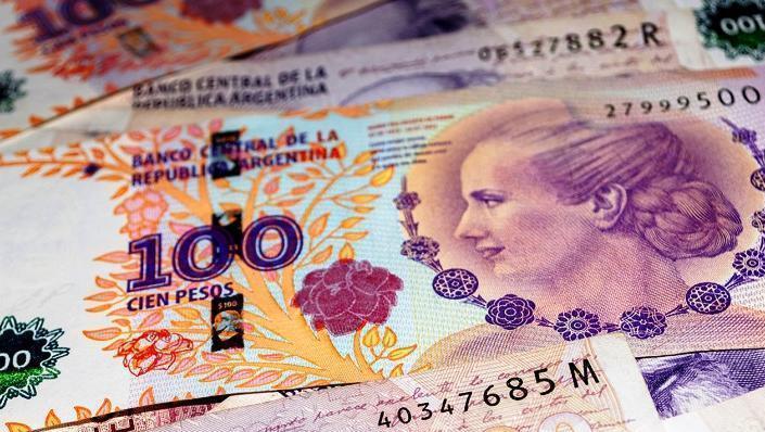 Récord 2021 El Peso Argentino Fue La Segunda Moneda Más Devaluada Del Mundo Forbes Argentina 7612