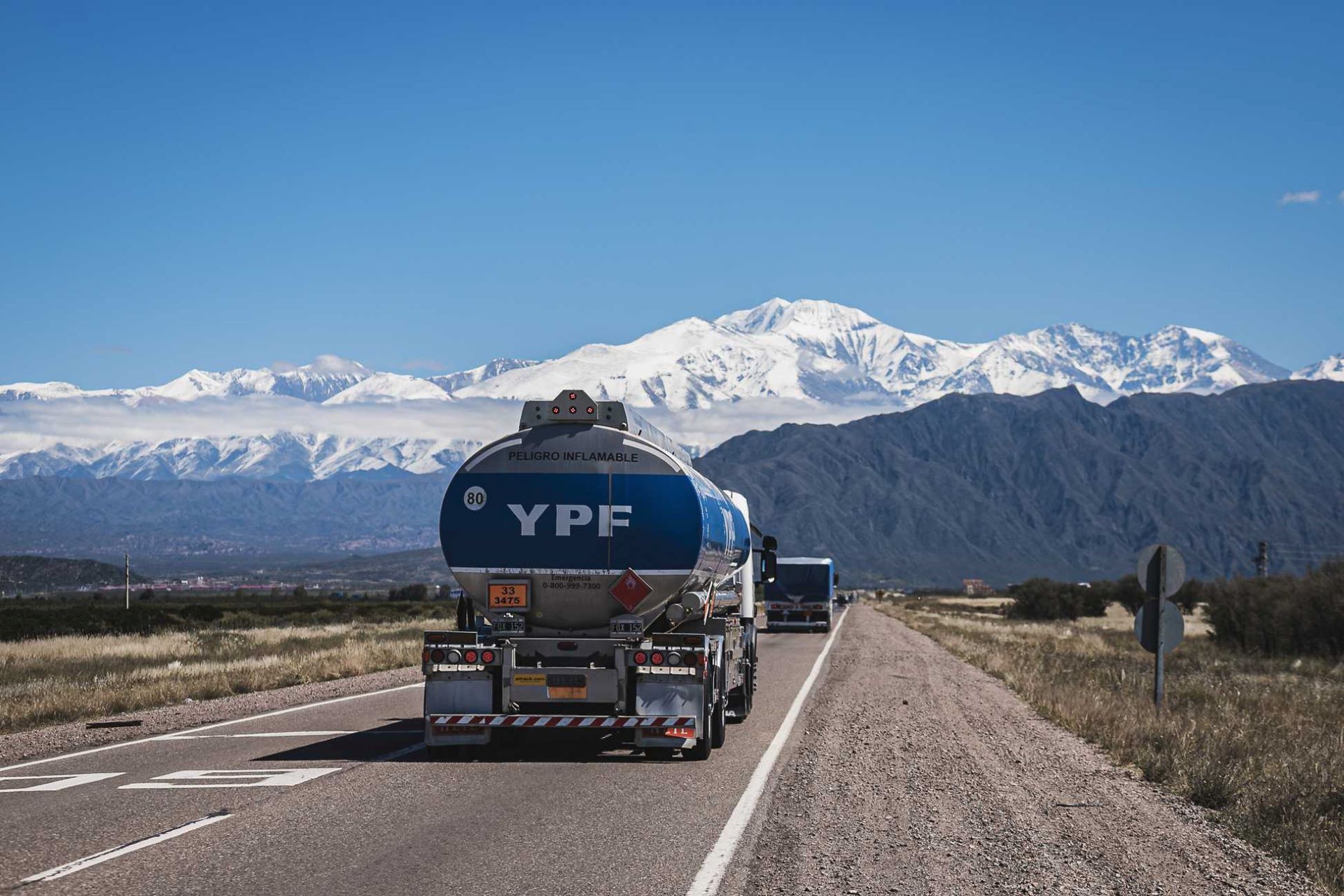 YPF avanza en la digitalización del abastecimiento de combustibles, GLP y  productos químicos - Forbes Argentina