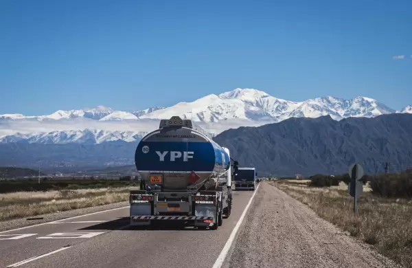 YPF avanza en la digitalizacin del abastecimiento de combustibles, GLP y productos qumicos