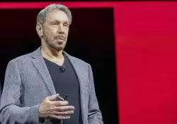 Larry Ellison, otro multimillonario citado a la batalla entre Elon Musk y Twitter