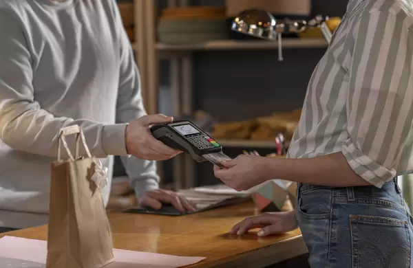 Cmo evitar estafas durante las compras navideas