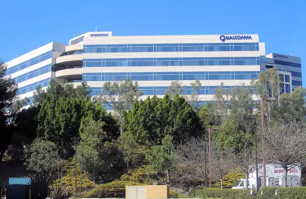 Volkswagen y Qualcomm se unen para avanzar en el campo de la conducción autónoma