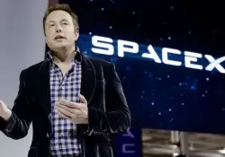 Elon Musk domin los viajes espaciales en 2021 y ahora va por la Luna y Marte