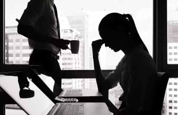 El "miedo a los lunes": los sntomas que indican que tu trabajo es txico y afecta tu salud