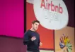 El fundador de Airbnb revela cuando se podrá pagar con criptomonedas