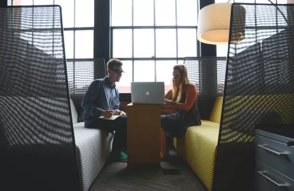 Trucos y prácticas efectivas para encontrar trabajo en LinkedIn, Bumeran y ZonaJobs