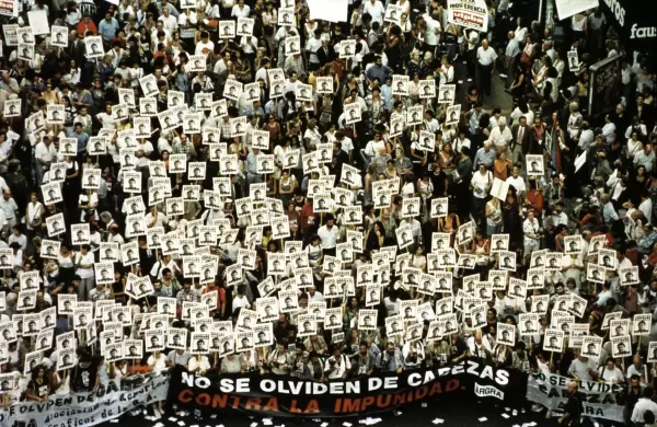 Así era la Argentina hace 25 años, cuando asesinaron a José Luis Cabezas