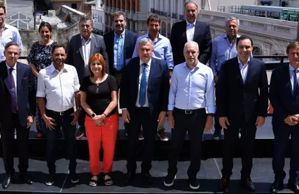 Reacciones positivas de la oposición, empresarios y sindicatos tras el acuerdo con el FMI