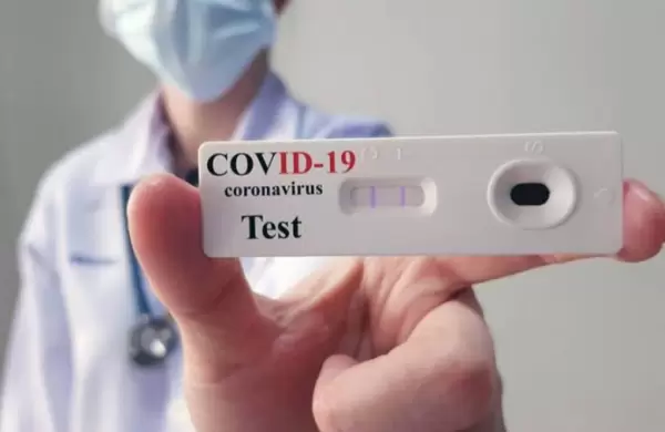 El desplome de las biotecnológicas Covid: las acciones de Moderna y BioNTech caen hasta 95 % y los multimillonarios pierden fortunas