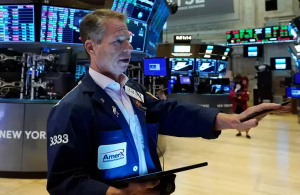 Suspenden la cotización de empresas rusas en Wall Street