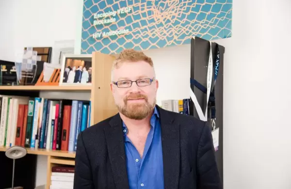 Científico argentino colabora en investigación de terapias contra el cáncer infantil