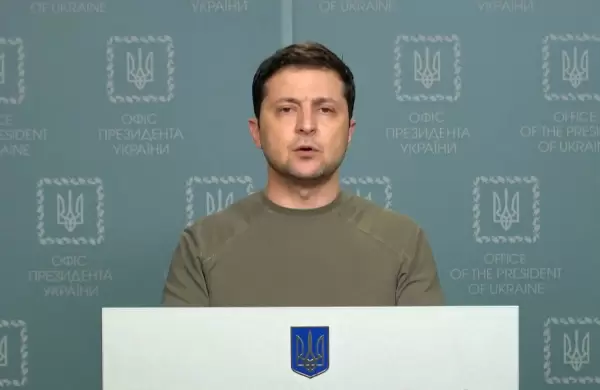 A un mes de la invasión rusa a Ucrania, el presidente Zelensky realiza un pedido desesperado