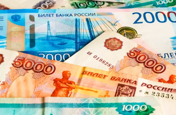 Con cepo y corralito, Rusia se encuentra al borde del default, advierten desde Fitch