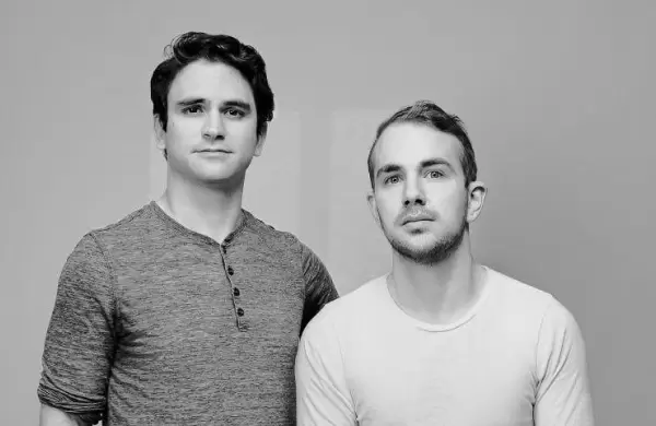 La moda de los NFT ya tiene a sus primeros y metericos multimillonarios