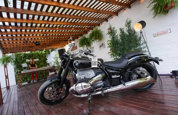 Bremen cort cintas de su nuevo concesionario BMW Motorrad