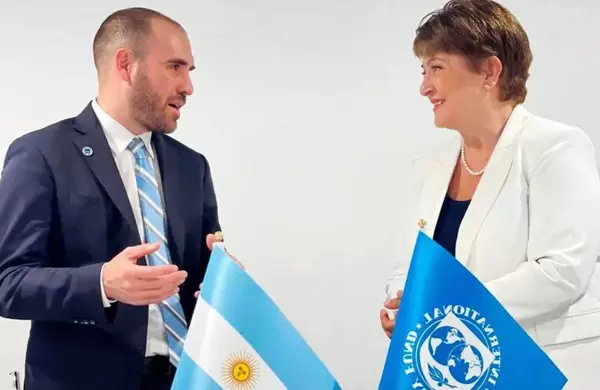 Ayuda inesperada: la Argentina recibirá 1300 millones de dólares del FMI