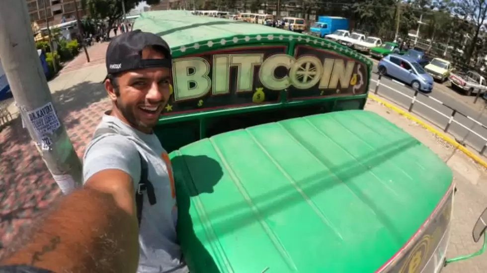 Paco de La India quiere recorrer 40 pases usando solo Bitcoin