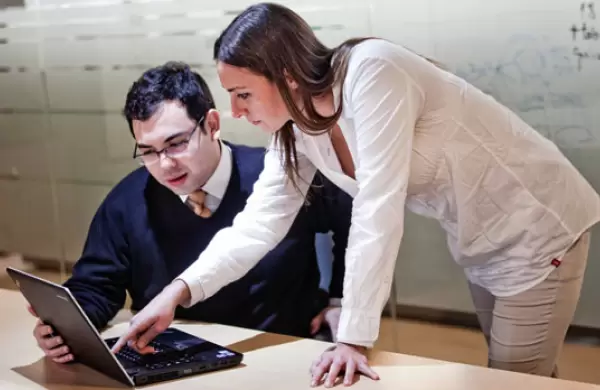 Globant premiar con becas de miles de dlares a mujeres STEAM destacadas