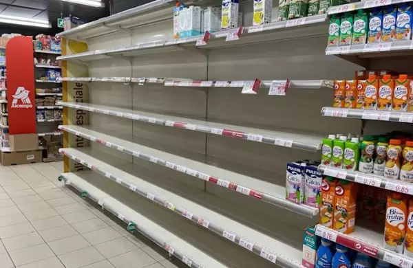 Por la guerra y una huelga de 13 das, la economa espaola corre riesgo de parlisis