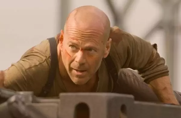 Bruce Willis se retira por una enfermedad: Cunto dinero gan como actor en Hollywood?