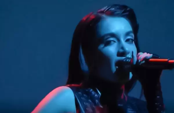 María Becerra llevó la música argentina al escenario de los Grammy Latinos