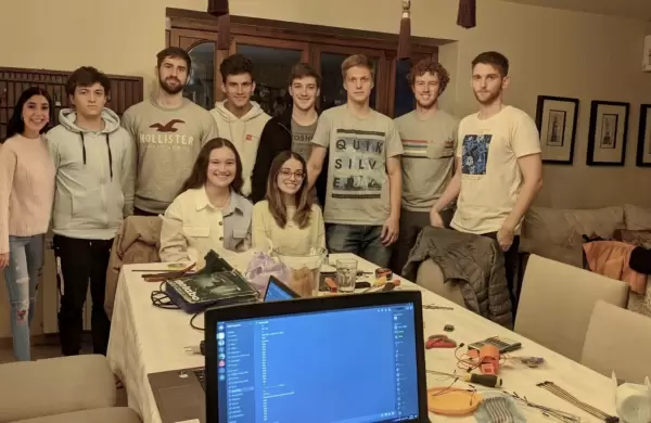 Quines son los estudiantes argentinos que llegaron a la final de una competencia de la NASA