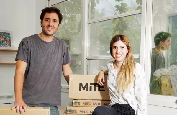 Invirtieron 100 mil pesos en muebles para armar y hoy esperan facturar 200 millones