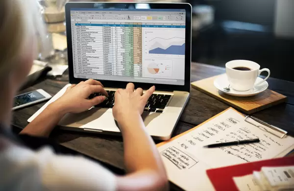 ChatGPT ya no solo te ayuda con fórmulas: ahora puede manejar Excel como si fuera un asistente humano
